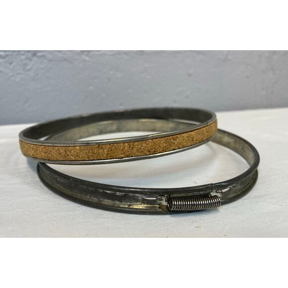Vintage Metal Spring Tension Cork Lined Embroidery Hoop 5 Inch Crafting Sewing - Picture 1 of 11